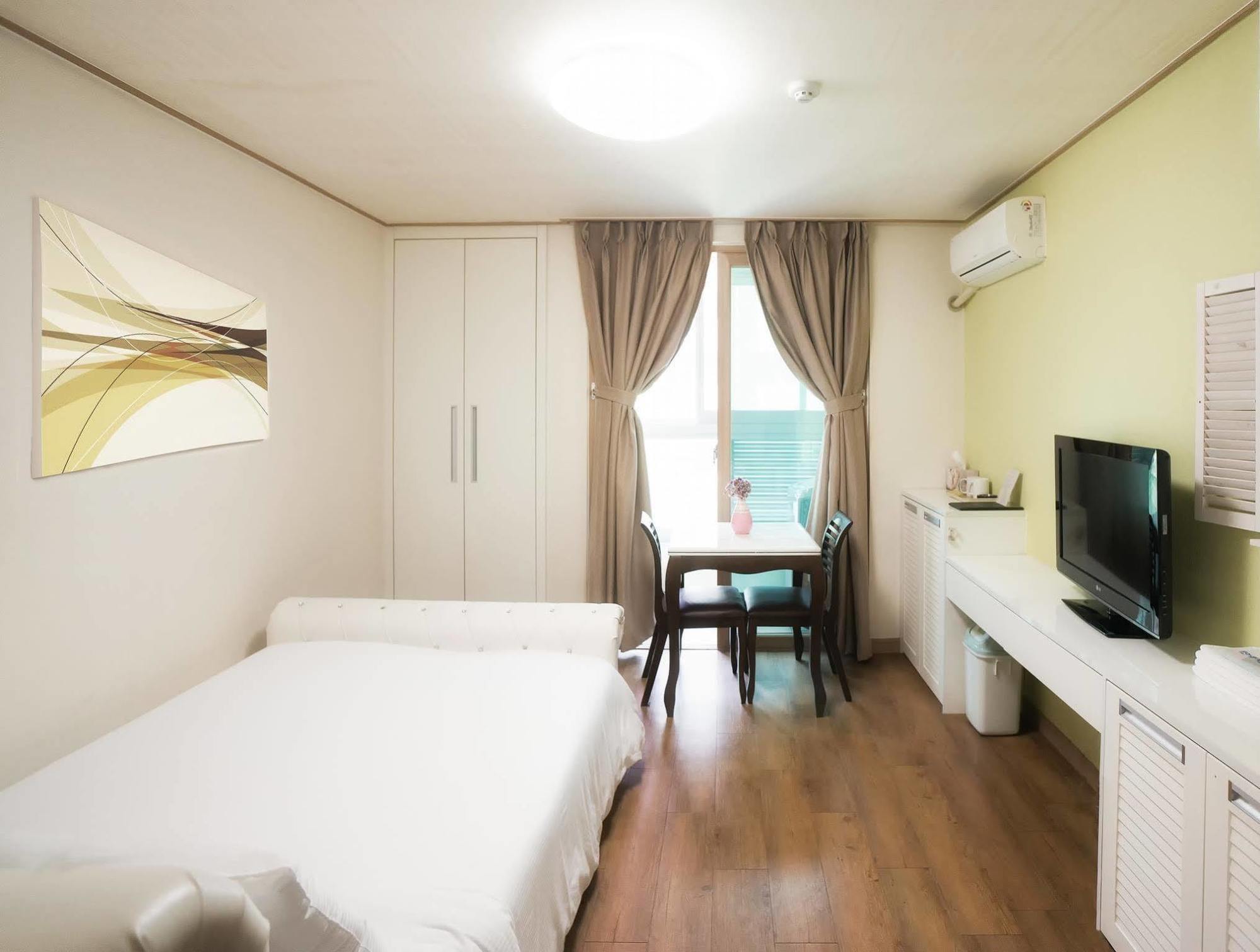 Ean Residence Hotel Daejeon Esterno foto